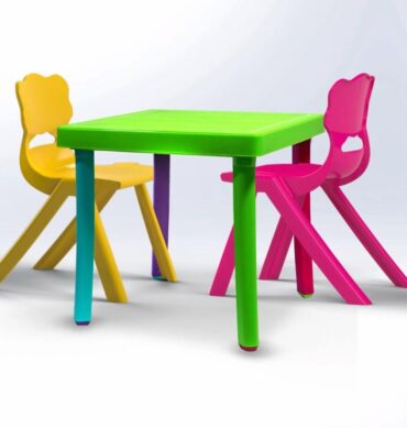 KIDS SET | SQUARE TABLE & 2 CHAIRS