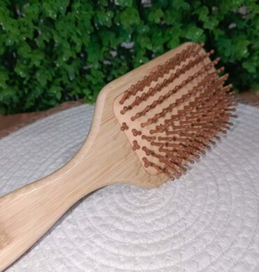 مشط للشعر طبي خشب
