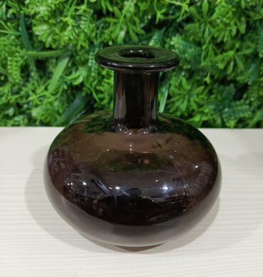 851-11 - Small Black Vase