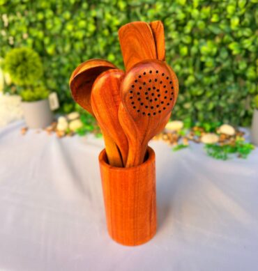 طقم معالق سكب خشب