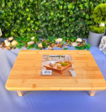 لوحة فرم خشب مع قاعدة